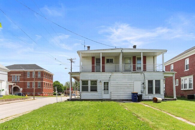 Building Photo - Available Now - Charming 3 Bedroom Home Located in Mount Wolf