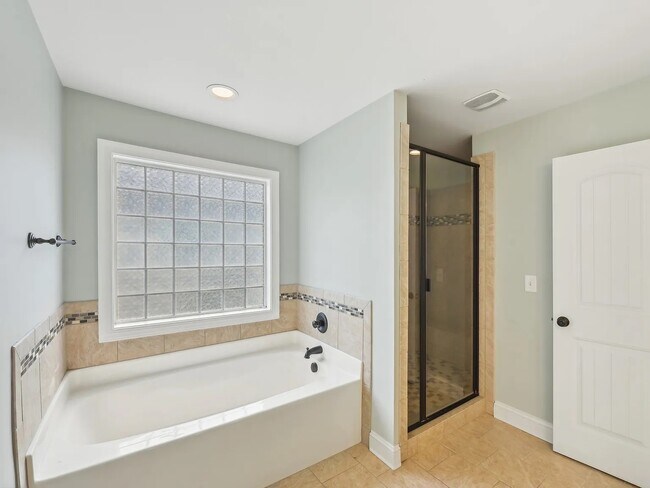 Building Photo - 11616 Leesville Rd