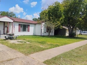 Building Photo - 609 Freeman Dr