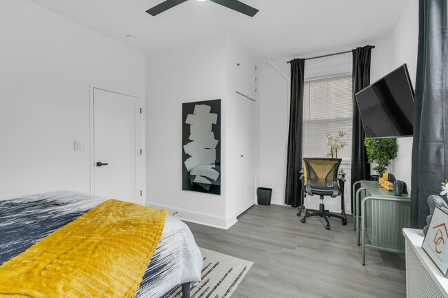 Building Photo - 68 Pine St