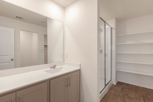 Building Photo - One Month FREE Rent!