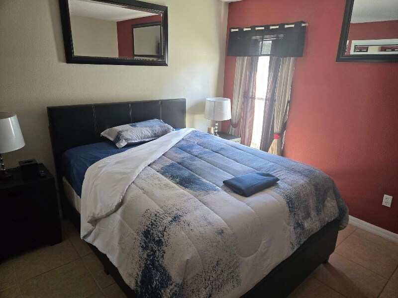 Building Photo - 672 Basingstoke Ct