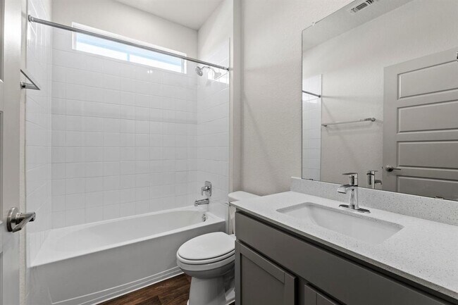 Building Photo - 3024 Louris Ln