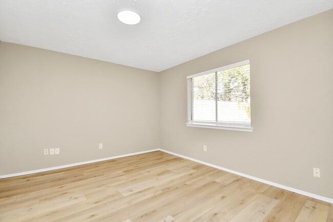 Building Photo - 10023 King Ranch Ln