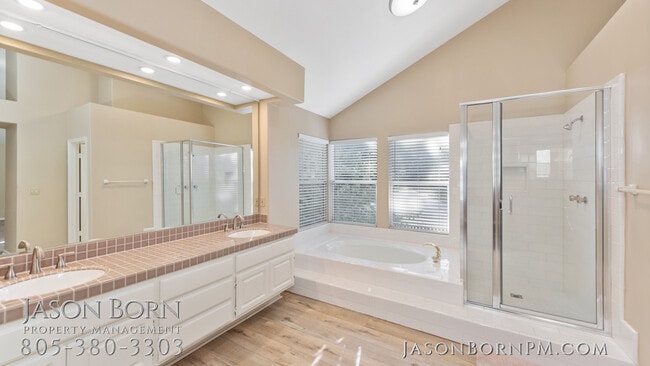 Building Photo - 22322 Cairnloch St