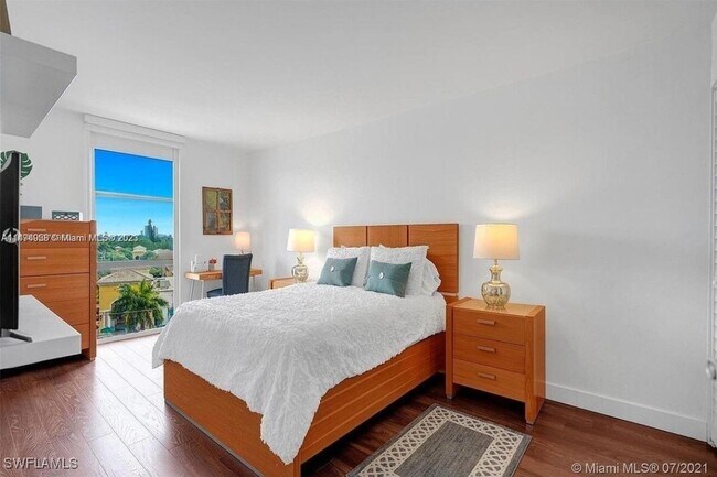 Building Photo - 13499 Biscayne Blvd