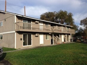 Building Photo - 6208 W Albany Ct