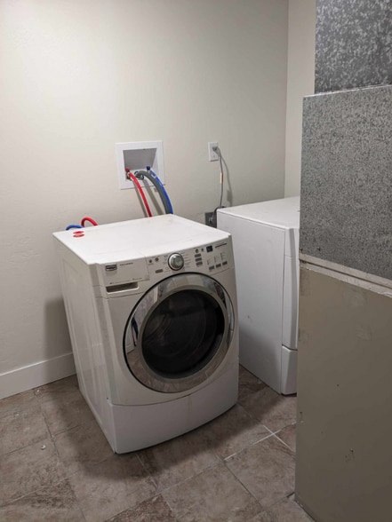 Building Photo - 2645 N 370 E