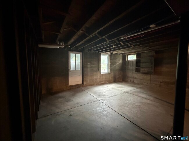 Building Photo - 171 Norwood Ave