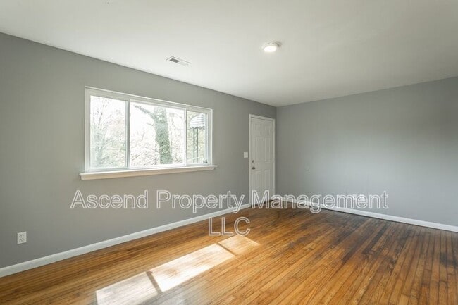 Building Photo - 1113 Jarvis Ave