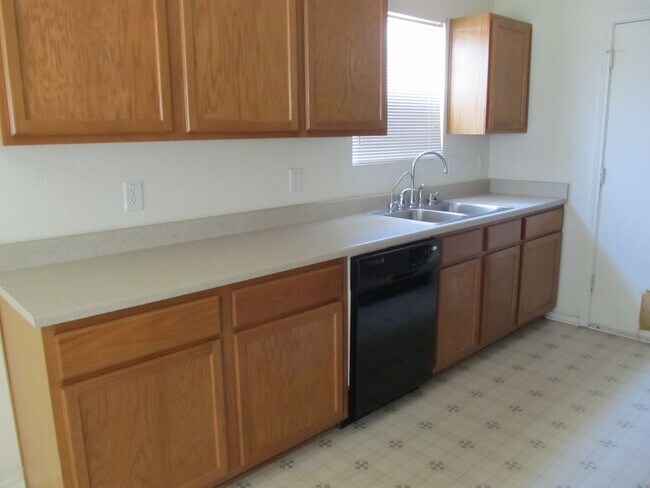 Building Photo - 3-Bedroom House for Rent in Killeen