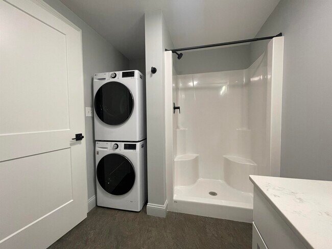 Building Photo - 25 Lowell St