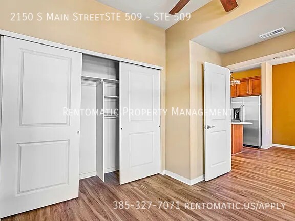 Primary Photo - 2150 S Main St