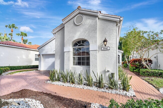 Building Photo - 3947 Redondo Way