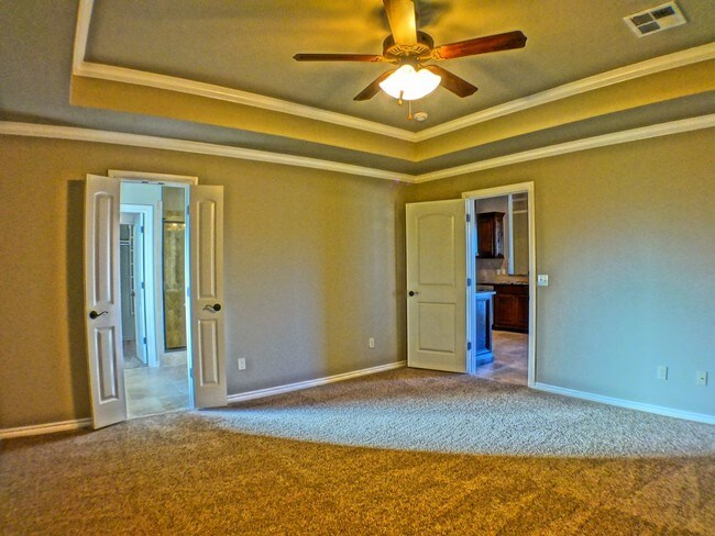 Building Photo - 724 Abilene Way