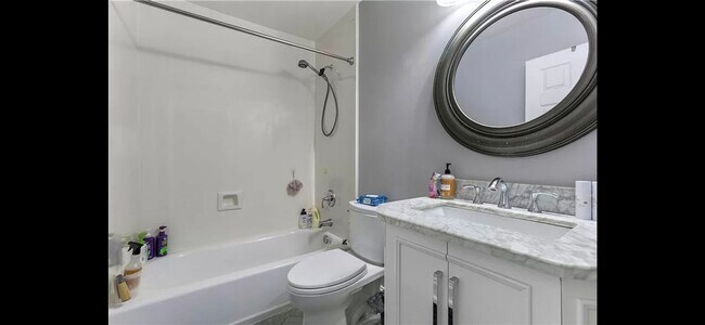 Building Photo - 3 Bedroom Single Family Home in Marrero