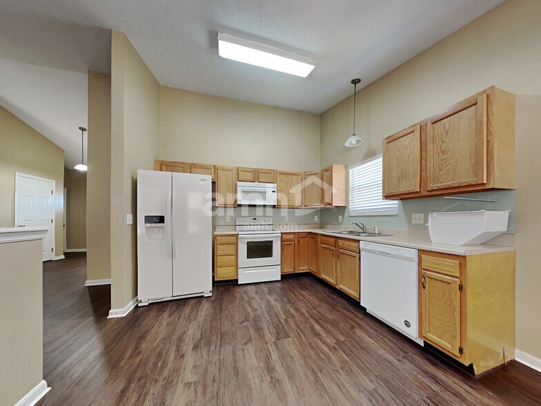 Building Photo - 4435 Hawk Watch Way