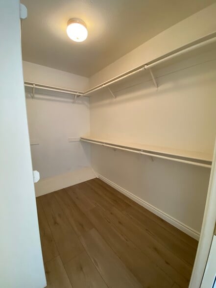 Master Bedroom Walk-in Closet - 915 W Arrow Hwy