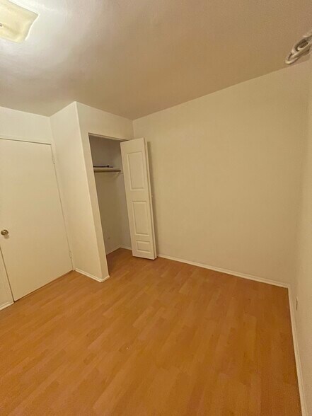 Building Photo - 8832 Mission Dr