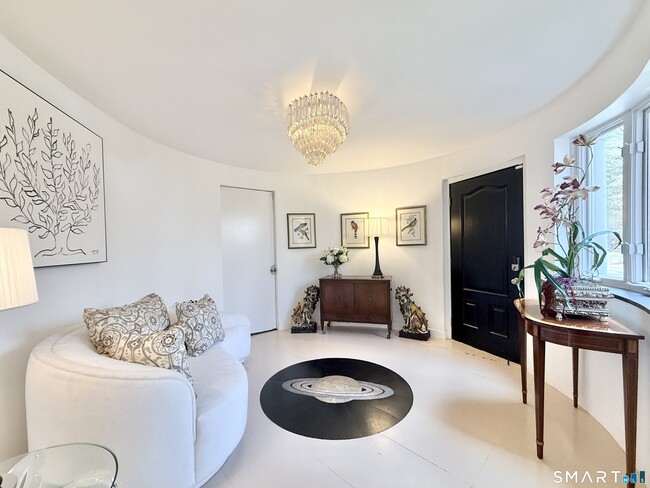 Building Photo - 57 Drum Hill Ln