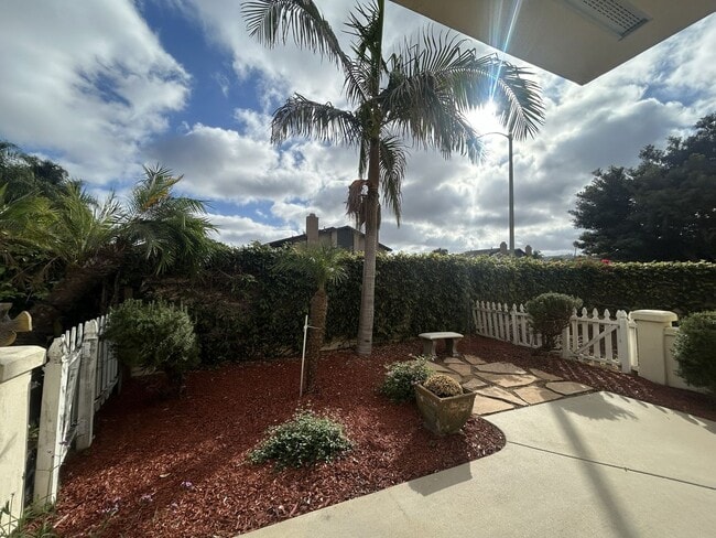 Building Photo - Beautiful 3bed/2bth in San Marcos!