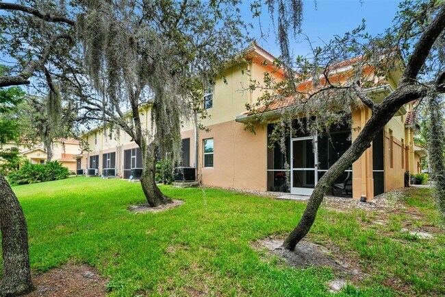 Building Photo - 1404 Ridge Terrace