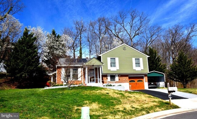 Building Photo - 3150 Beethoven Way