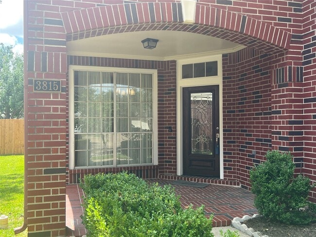 Building Photo - 3815 Shadow Knoll Ct