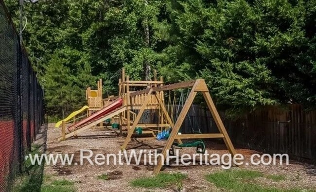 Building Photo - THIS HOME IS GORGEOUS!....ALL THE UPGRADES...