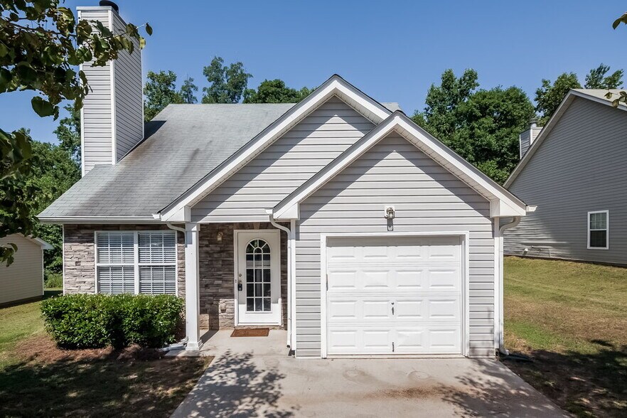 Primary Photo - 4195 Clarks Tr