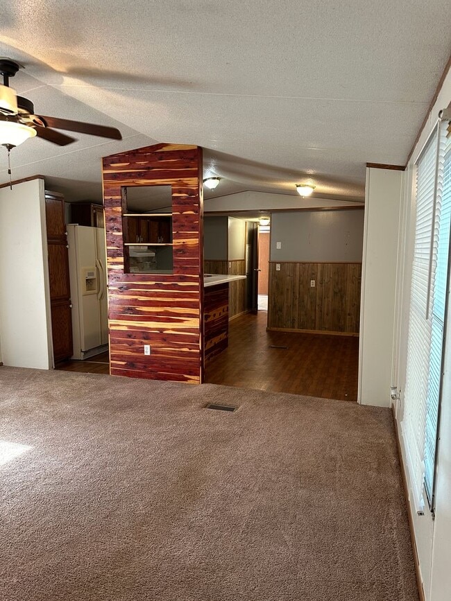 Building Photo - Owner financing only