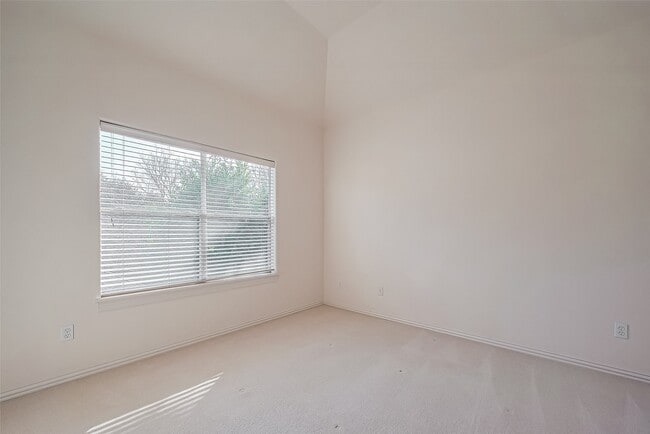 Building Photo - 14010 Barnhart Blvd