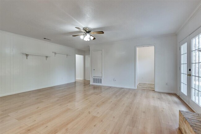 Building Photo - 116 Ridge Oak Dr