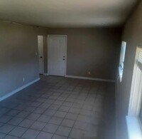 Building Photo - 1750 N Minneapolis St