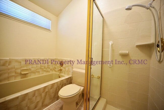 Building Photo - Available Now!  3 Bedroom San Rafael Home