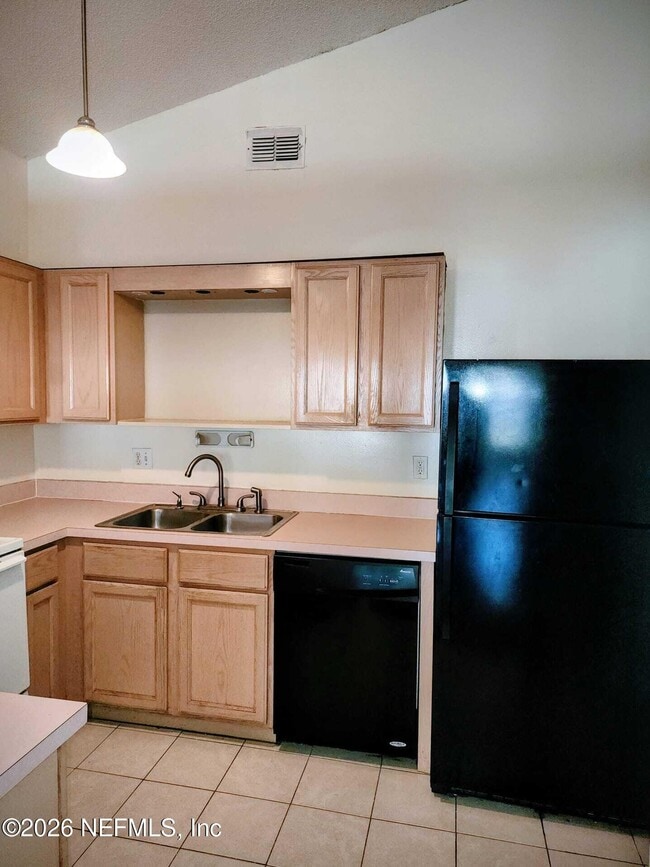 Building Photo - 11479 Kimberly Forest Dr