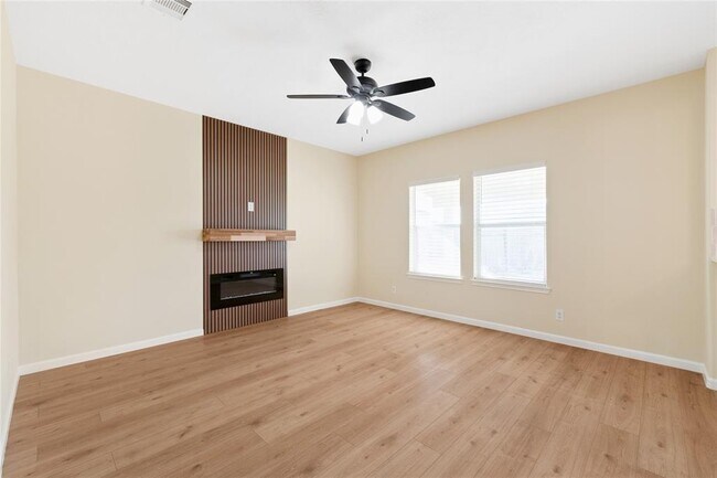 Building Photo - 3331 Clayton Terrace Dr