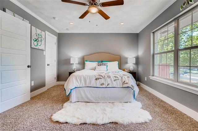 Building Photo - 1715 Pratt St