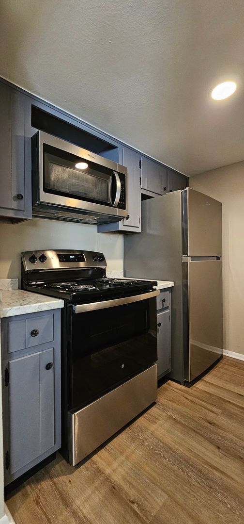 Building Photo - Beautiful One bedroom/one Bath apartment