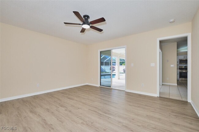 Building Photo - 132 SE 19th Terrace