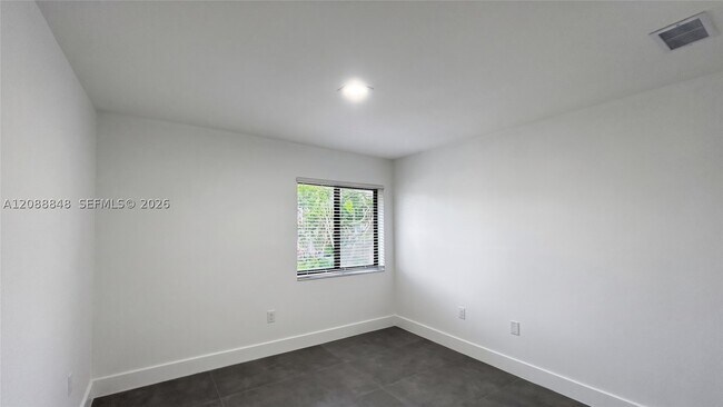 Building Photo - 11822 SW 108th Terrace