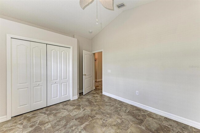 Building Photo - 337 Snapdragon Loop