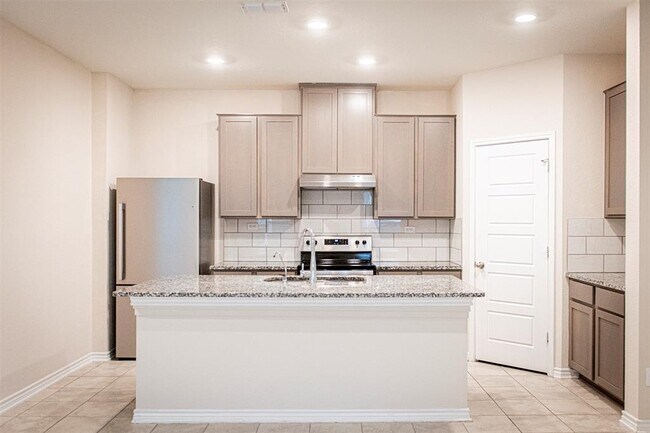 Building Photo - 310 Indian Wheat