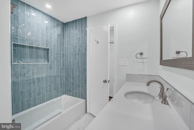 Building Photo - 7203 Marine Dr