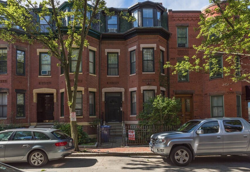 Building Photo - 24 Worthington St