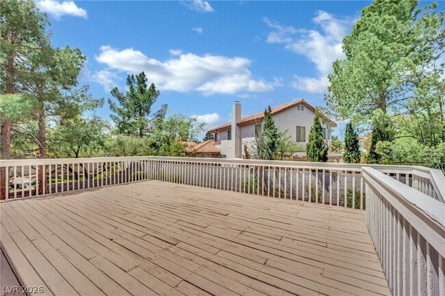 Building Photo - 2520 Machado Dr