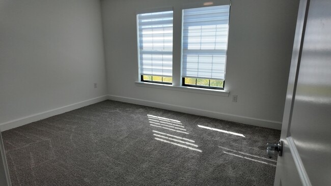Building Photo - 3700 Passion Vine Dr
