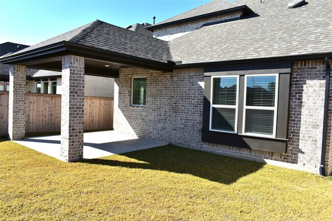 Building Photo - 21911 Tawny Butterfly Dr