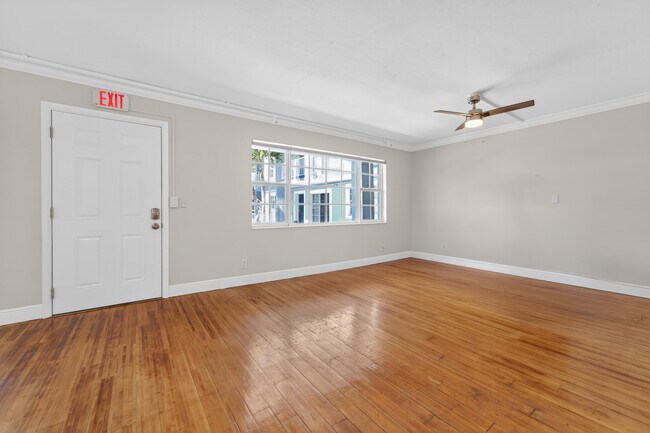 Building Photo - 801 Andrews Ave