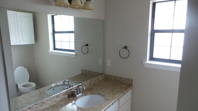 Building Photo - 1305 Remington Ct